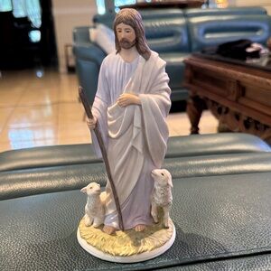 Jesus The Shepherd HOMCO Masterpiece Porcelain 8 In Tall